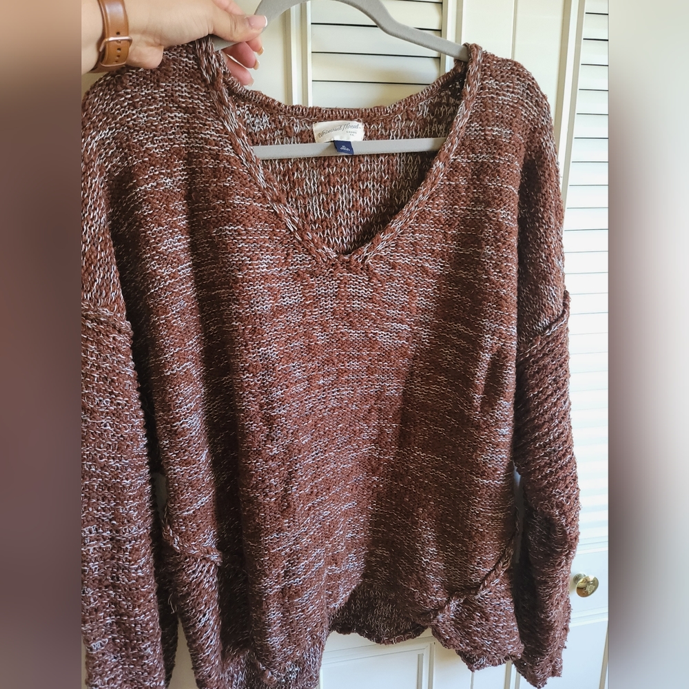 Universal Thread XL brown V Neck sweater